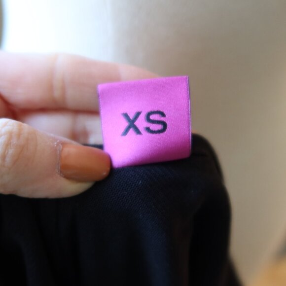 $375 Save the Queen fit n flare dress in black & red abstract print ITALY sz XS - Picture 12 of 16